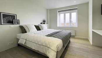 Ruim gerenoveerd 3SK-appartement te Zegemeer 