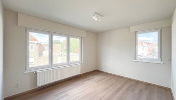 Uitstekend gerenoveerd duplex appartement met 3 slaapkamers