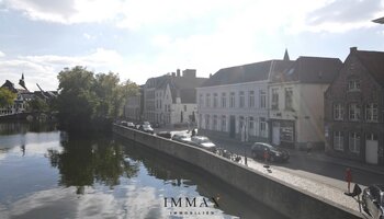 Mooi gelegen woning aan de Langerei met stadskoer 