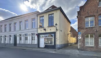 Mooi gelegen woning aan de Langerei met stadskoer 