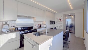 Bel appartement en duplex avec vues et terrasses spacieuses