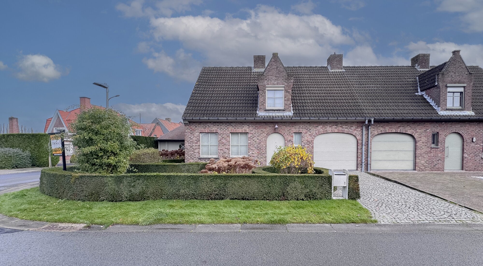 Maison unifamiliale jumelée située au calme