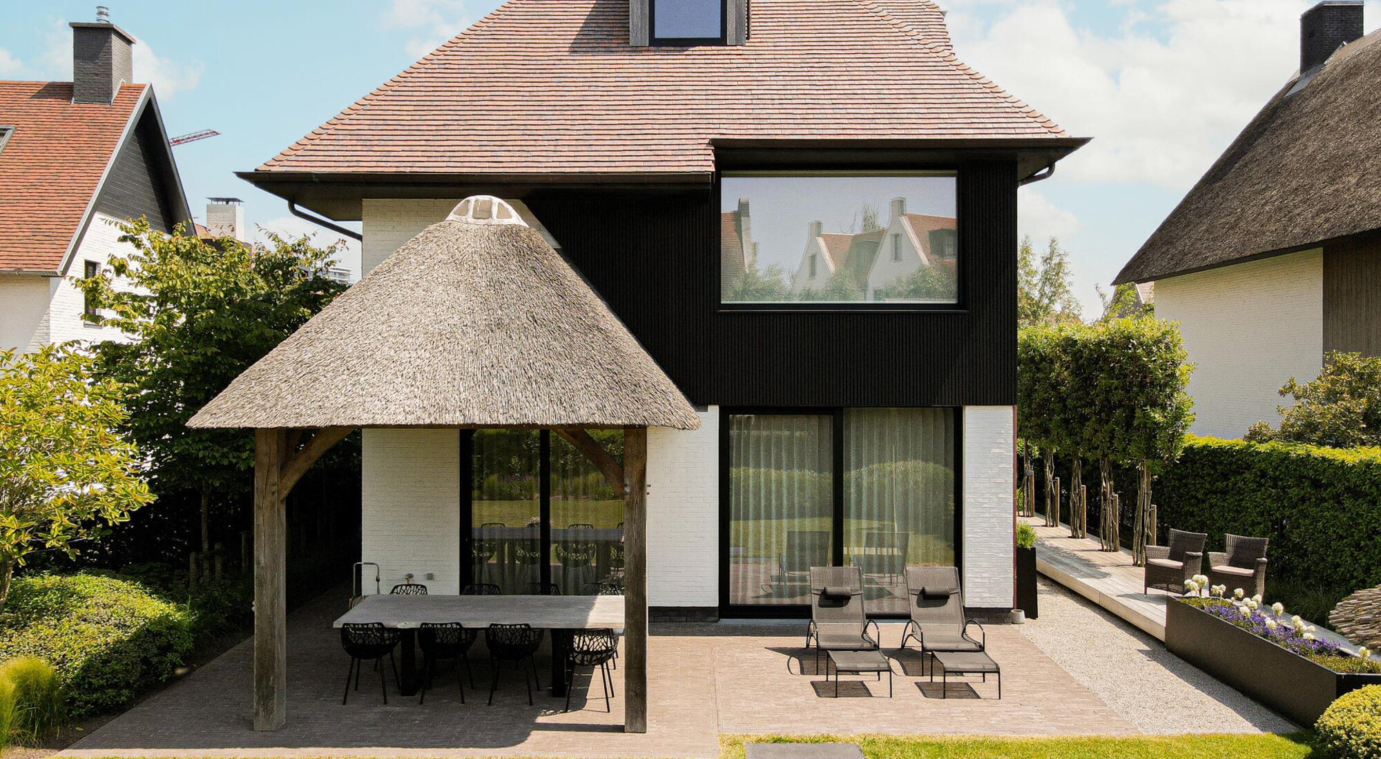 Uiterst exclusieve villa (2020) nabij nieuwe golf 