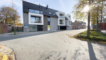 Lichtrijke duplex met zonnig terras 