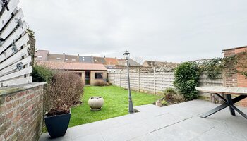 Instapklare ruime  ééngezinswoning met tuin